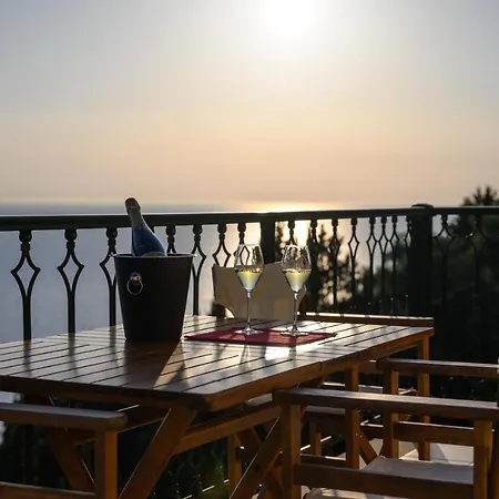 Nisos Sunset Agios Gordios