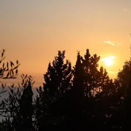 Nisos Sunset Agios Gordios